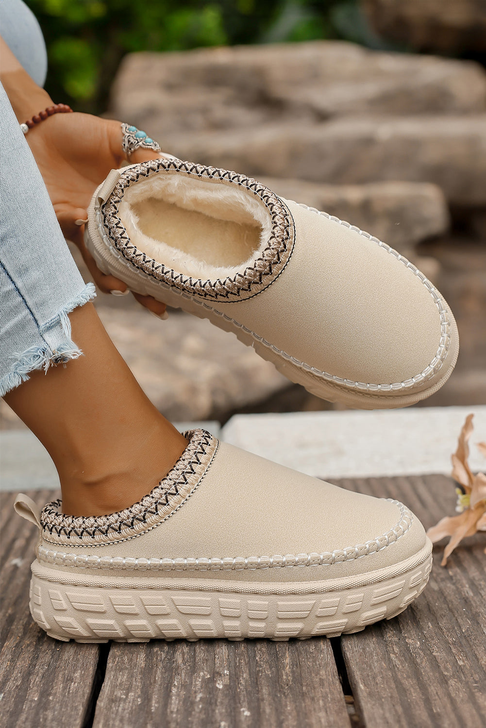 SHOES