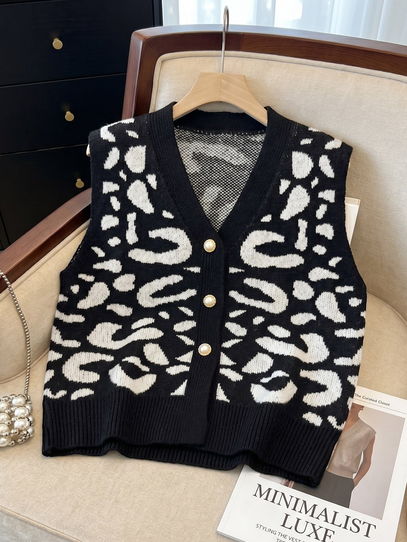 Leopard Print V-Neck Knitted Cardigan Sweater Coat Short Top with Imitation Pearl Buttons Loose Vest